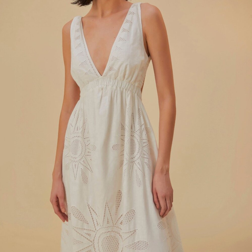 Off-White Maxi Richelieu Lenzing™ Ecovero™ Euroflax™ Maxi Dress